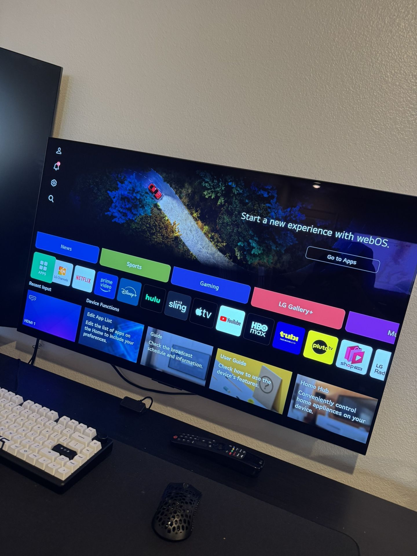 LG C4  OLED 42” Gaming Tv