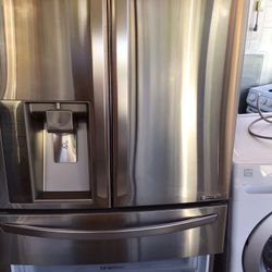 LG 23 Cu.Ft. French Door Refrigerator 