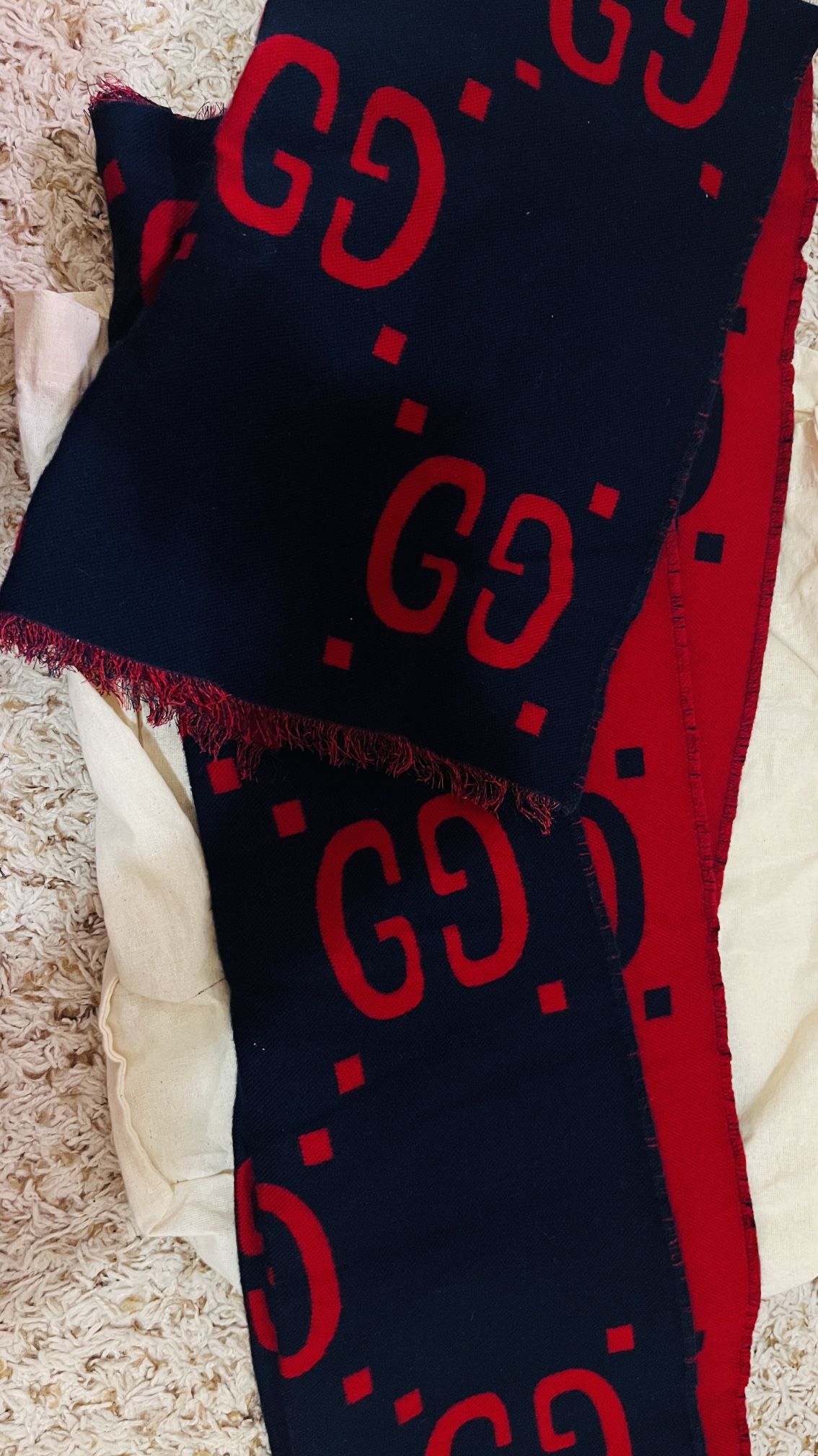 Authentic Gucci GG jacquard wool silk scarf