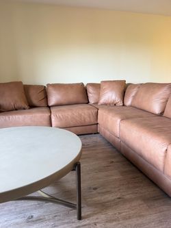 Sectional couch