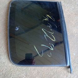 98 S10 Rear Side Window. In Great Shape 