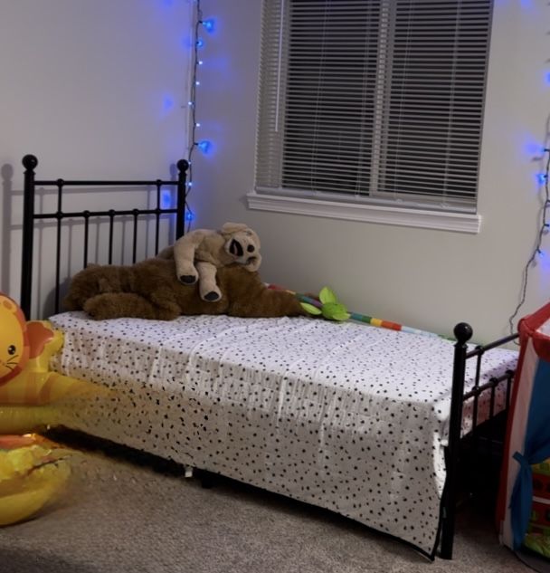Kids Twin Bed with mattress