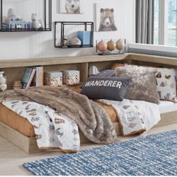 Like New Loft Bed Set !
