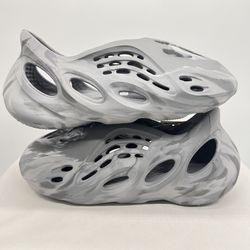 New- Size 8 Men -Adidas YEEZY FOAM RUNNER MX Granite 