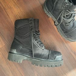 Balenciaga strike boots