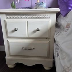 Dresser & Night Stand Combo