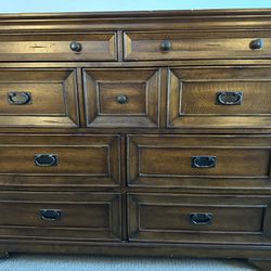 Aspen Home Solid Wood 8-Drawer Dresser