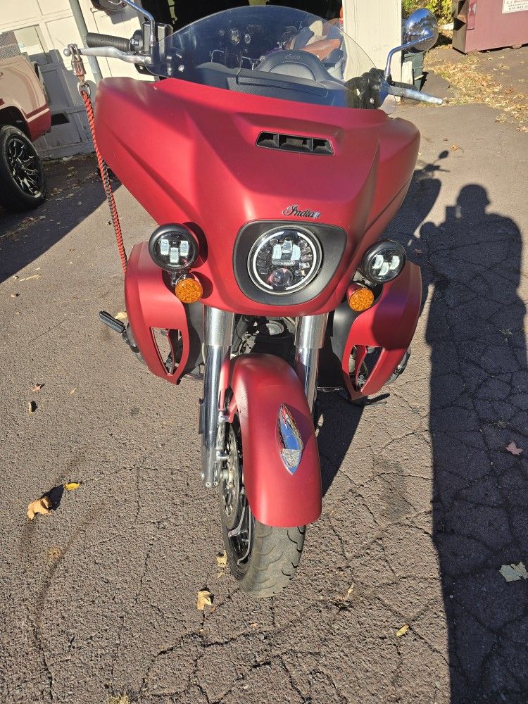 2020 Indian Roadmaster Dark Horse