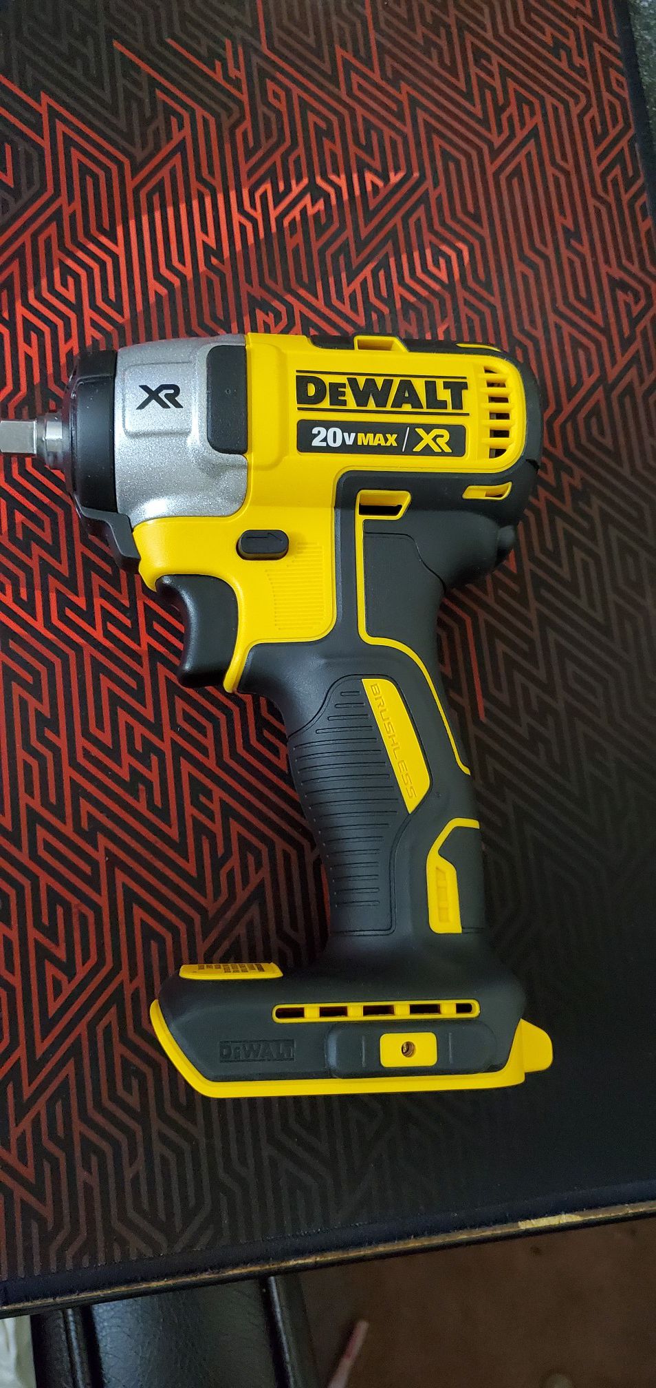 Dewalt 3/8th impaxt brushless xr drill new WITH 5AH BATTERY