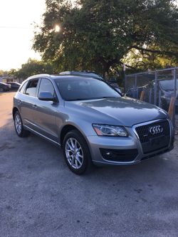 2011 AUDI Q5 FULL EQUIPO, PERFECTO ESTADO...