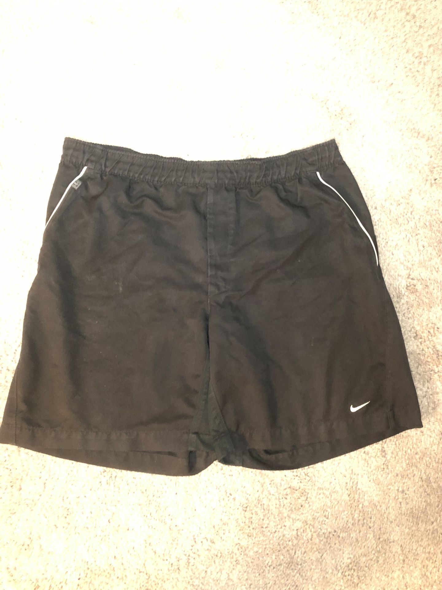Mens Nike Dri-Fit shorts - size M