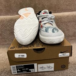 NIKE KYRIE 8 GO (GS) Photon Dust Photon Dust KIDS SIZE 4Y NIB