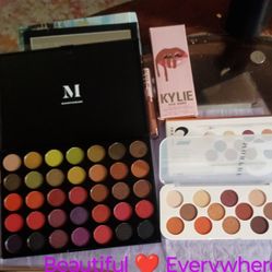 Morph Eyeshadow Pallets 