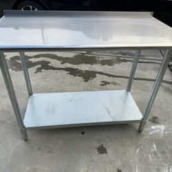 Stainless Steel Cutting Table 