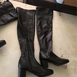 Long black boots size 7 1/2