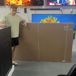 83” SAMSUNG OLED S90D 4K HDR SMART TV
