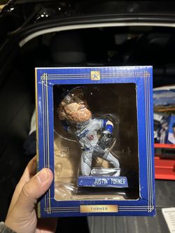 Justin Turner Bobble head 