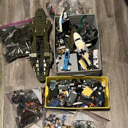 Mega Construx/Lego Bundle 
