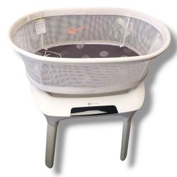 4 Moms Bassinet