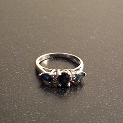 14K White Gold Ring With Sapphires 