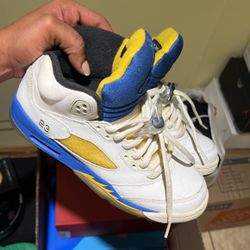 Jordan 5 Laney