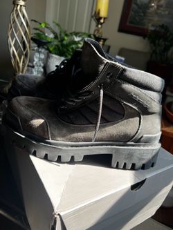 “High Quality” 2025 Balenciaga low strike boots