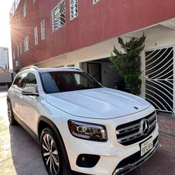Mercedes GLB (contact info removed)