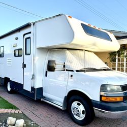  2007 Coachmen Freelander 21QB Class C Motorhome  