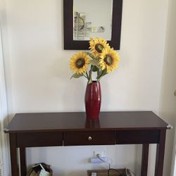 Entry Table And Mirror