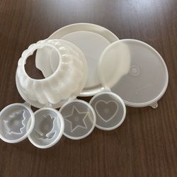 Tupperware 7 Piece Jello Mold #616-5
