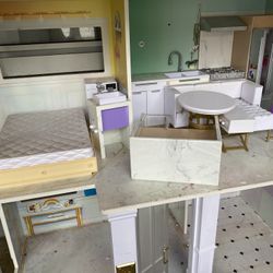 Rainbow High Doll House