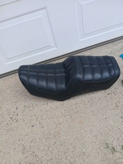 Zuzki motorcycle seat never used  brand new.