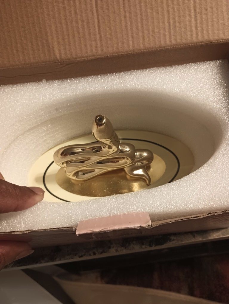 Decoration porcelain innocent holder snake shape