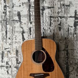 Yamaha Acoustic Guitar FG700S
