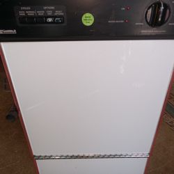 Kenmore 18 Ich Dishwasher ( Never Used )