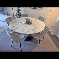 Round Table Dining Sets 