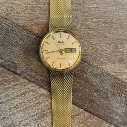Men’s Vintage 1976 Mido Ocean Star Quartz 37MM