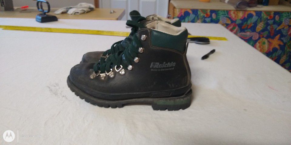 Raichle Mountianering Boots, Black Made In Switzerland