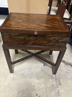 Side Table 