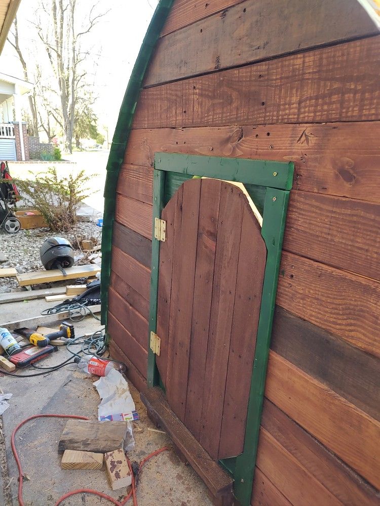 Playhouse/Chicken Home