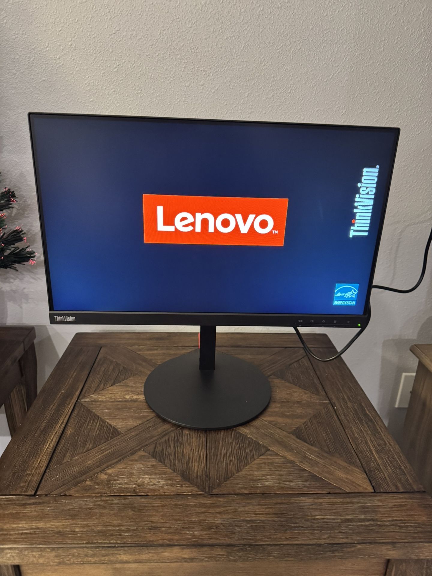 Lenovo ThinkVision T22i-10 21.5" Wide FHD IPS Monitor