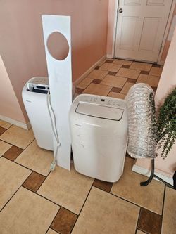 AC PORTABLE TOSHIBA 6000 BTU INCLUDING EXHAUST HOSE WINDOW COVER  TOUCH SCREEN, SLEEP TIMER,MODE CONTROL,WEATHER CONTROL, ON WHEELS EASY MOVE WORKS GR