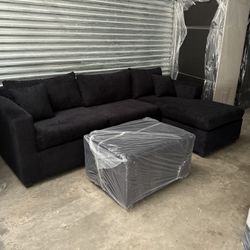 Brand New Black Sectionals With Free Ottoman 