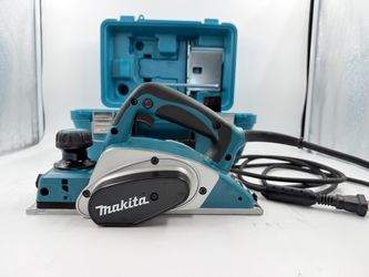 Makita KP0800 3-1/4” Corded Planer with Hard Case & Accessories
