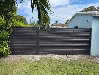 Horizontal bronze fence