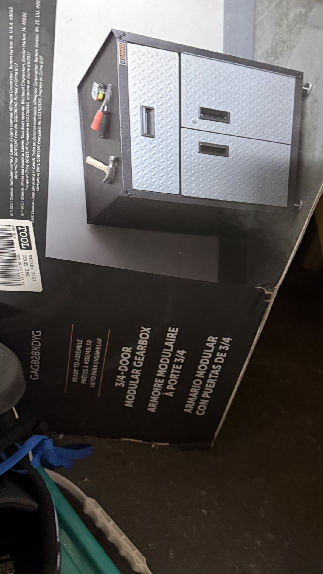 Gladiator Shop the Set Ready-to-Assemble 3/4 Door GearBox 28-in W × 31-in H x 18-i...