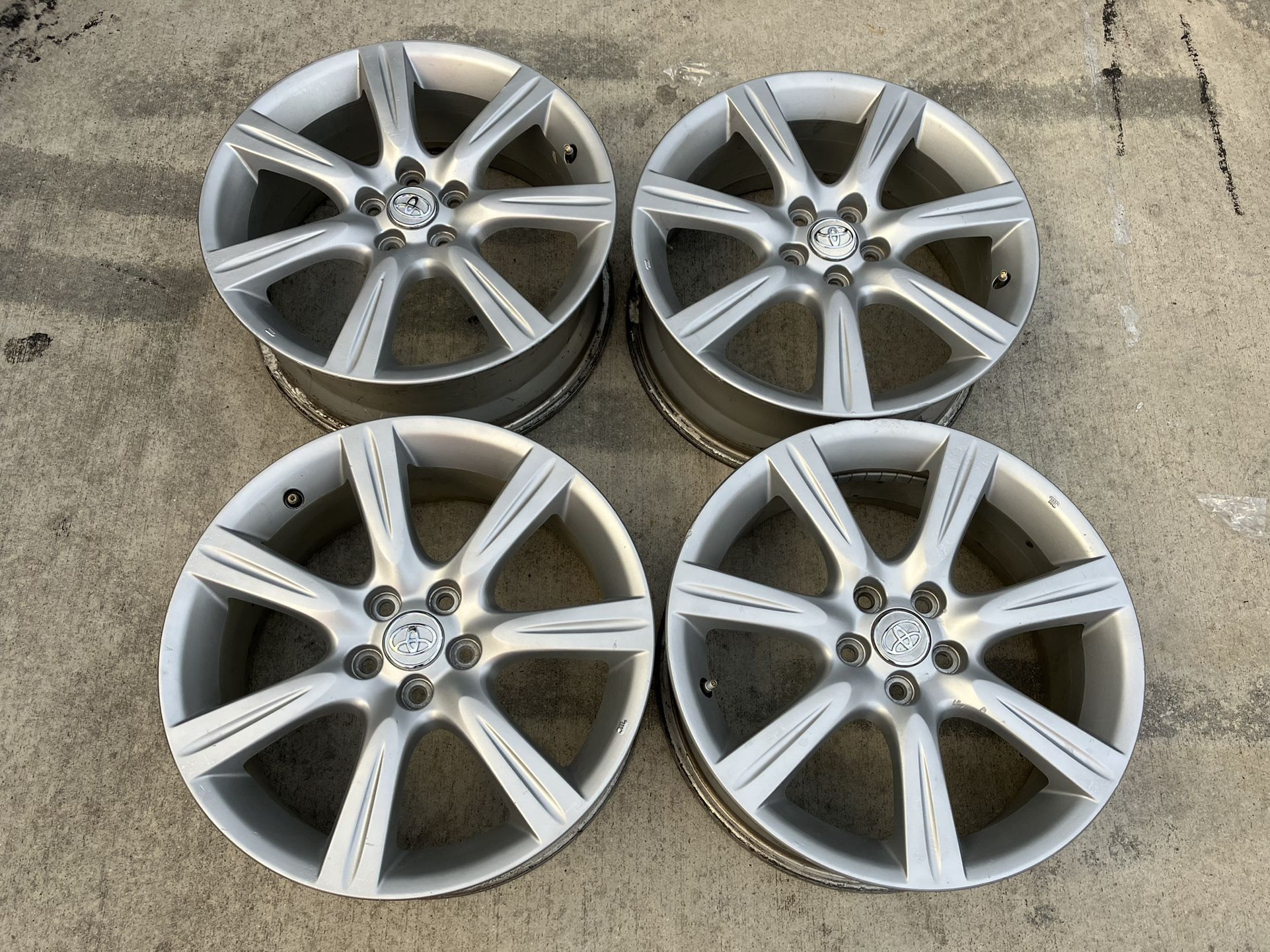 17” Toyota Corolla Wheels Rims Rines Stocks OEM. PRICE FIRM