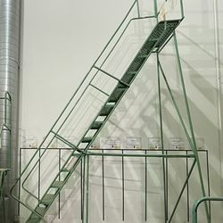 15-Step Steel Rolling Ladder