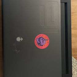 Alienware m16 Gaming Laptop 4070 GPU