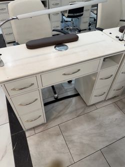 Nail desk manicure table